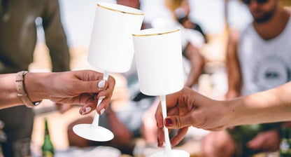 Ciaell 12 Pack White Plastic Wine Glasses with Stem - 10 Oz White and Gold Disposable Wine Glasses for Parties & Thanksgiving & Weddings & Poolside & Toasting & Outdoors & Graduation