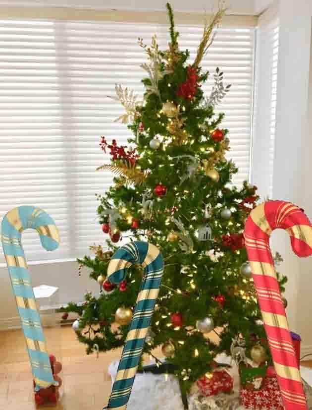 Christmas Ballooons Set Large Christms Cane Balloons Colorful Christmas Candy Size Combination Balloons for Christmas-Themed Party Birthday Party Supplies Decorations 8 PCS