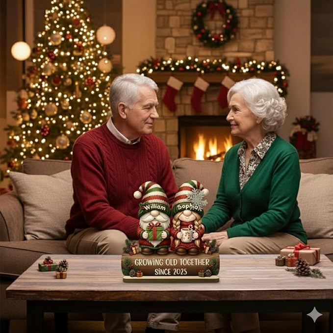 Personalized Gnome Couple Figurine, Growing Old Together Since 2025, Custom Christmas Decoration, Unique Holiday for Couple, Engraved Family Ornament for Parents and Grandparents