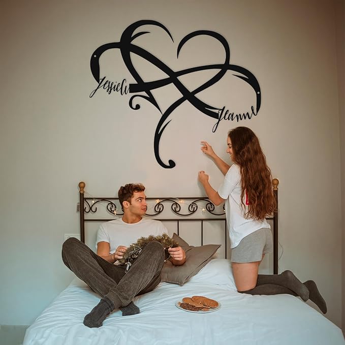 Metal Decorative Signage, Personalized Infinite Heart, 12/18/24 inches, Ideal for Home Decoration and Special Occasion Gift-Giving