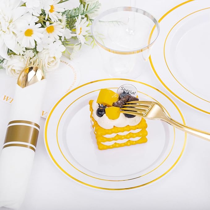 DaYammi 210PCS Gold Plastic Dinnerware Set Christmas Plates Disposable Disposable Plates for Party, Include: 30 Dinner Plates, 30 Dessert Plates, 30 Pre Rolled Napkins with Gold Silverware, 30 Cups