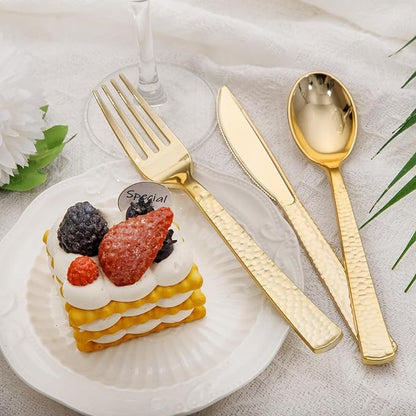 Nervure 400PCS Pre Rolled Gold Plastic Silverware Sets - Heavy Duty Hammered Gold Cutlery Include 100 Pack Wrapped Disposable Utensils with Napkins for Parties, Dinners & Weddings