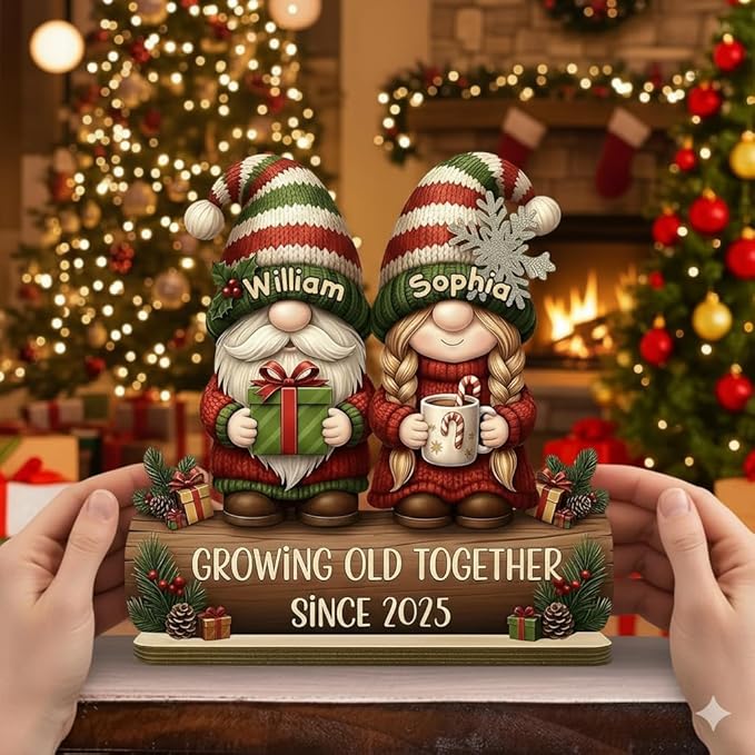 Personalized Gnome Couple Figurine, Growing Old Together Since 2025, Custom Christmas Decoration, Unique Holiday for Couple, Engraved Family Ornament for Parents and Grandparents