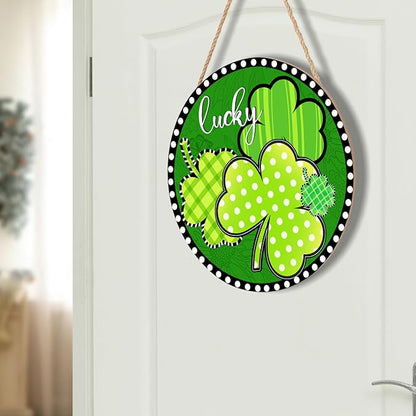 Happy St Patricks Day Sign Front Door Decor Green Shamrock Lucky Clover Farmhouse Wood Door Hanger Rustic St Patricks Day Wreath Pediment Plaque Outdoor Indoor Wall Hanging Decorations 12x12in