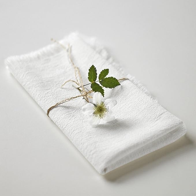 Handmade Cloth Napkins 100% Cotton Napkins with Fringe，Delicate Handmade Cloth Napkins for Dinners, Parties, Weddings and More，18 x 18 Inch Set of 6 - White