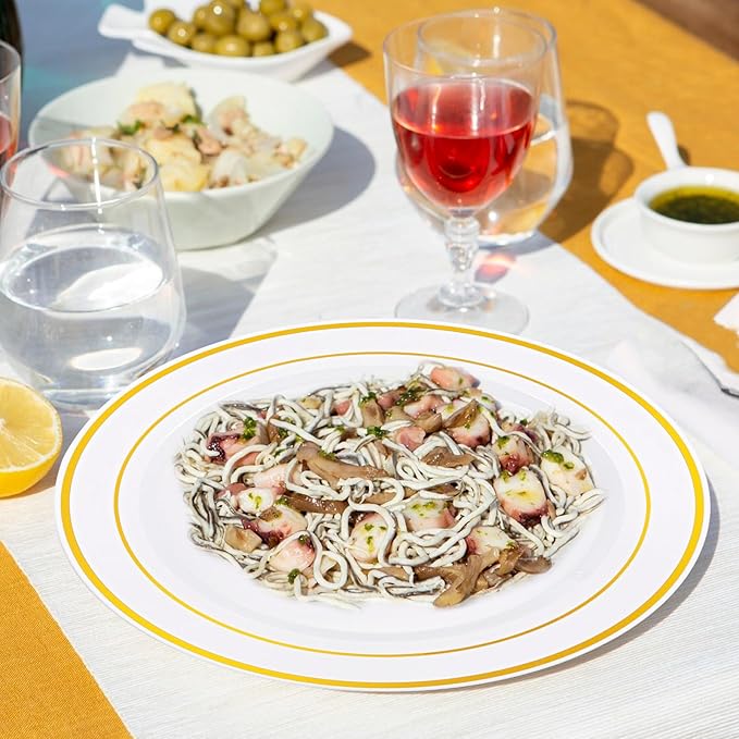 bUCLA 600Pcs White and Gold Plastic Plates - Gold Disposable Dinnerware Set for 100 Guests Include 100 Dinner & 100 Dessert Plates, 100 Cups, 100 Forks, 100 Spoons, 100 Knives for Party