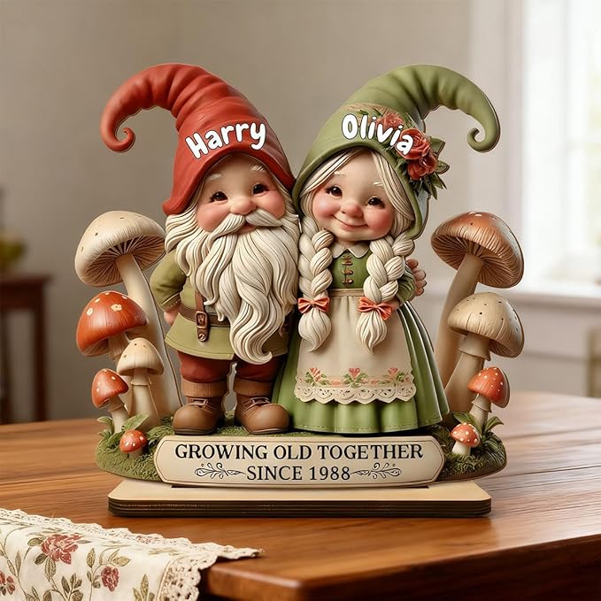 NAZENTI Personalized Gnome Couple Figurine, Growing Old Together Since 1988, Custom Fall, Personalized Family Keepsake, Unique Anniversary for Couple, Custom Gnome Ornament
