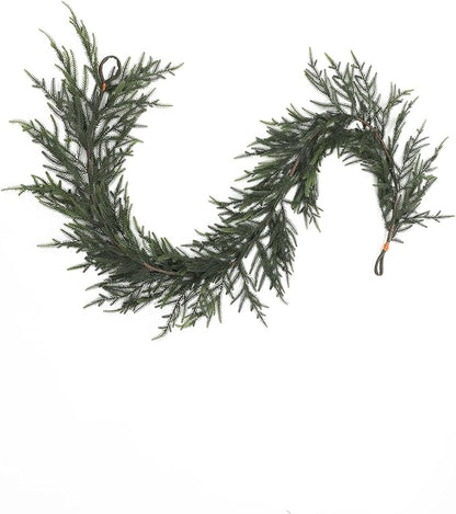 LuxenHome 6.5FT Unlit Christmas Garland, Artificial Greenery Garland with 1690 PE Tips, Realistic Christmas Pine Garland Holiday Decoration for Mantel, Staircase, Doorway Seasonal Decor