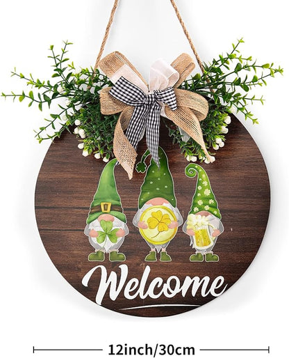 St Patrick's Day Door Sign Welcome Gnome Door Decor Hanging Green Shamrock Sign Decorative Farmhouse St.Patrick's Day Wooden Shamrocks Irish Welcome Sign for Holiday Decor, 12 x 11.5