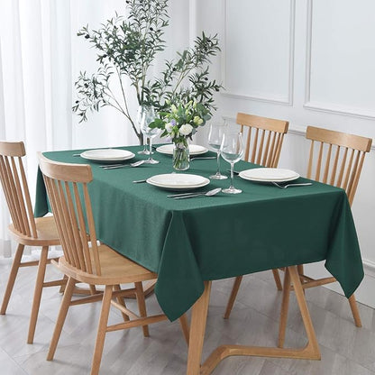 maxmill 2 Pack 60 x 84 Inch Hunter Green Textured Rectangle Christmas Tablecloth Water Proof Wrinkle Free, Soft Jacquard Table Cloth for Dining Room Banquet Parties Holiday Dinner Table Decoration