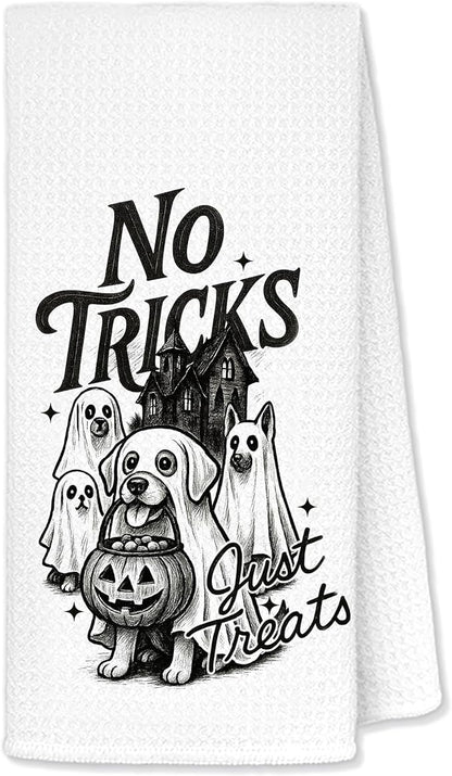 Halloween Decor Towels, Spooky Halloween Decor, Ghost Pumpkin Dog Dish Tea Towels for Kitchen Decor, Haunted House Themed Decorative Hand Towels for Bathrooms, 16x24 Inch