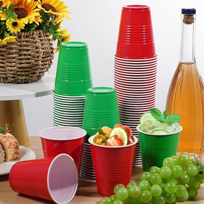 200 Pcs Red and Green Christmas Plastic Cups 12 oz, Bulk Green and Red Disposable Xmas Party Cups for Merry Christmas Holiday Wedding Birthday Theme Party Supplies Decorations