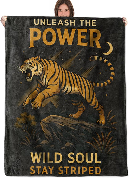 Retro Tiger Throw Blanket, Gifts for Men Kids Animal Lovers, Vintage Majestic Flannel Warm Blankets for Travel Couch Bedroom Living Room, Jungle Wildlife Pattern Decor 50"X60"
