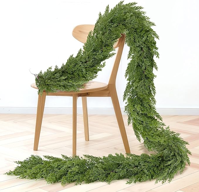 9.8FT Christmas Cedar Garland,Realistic Soft Faux Cedar Garlands,Thickness Pine Garland for Home Fireplace Mantle Table，Indoor Outdoor Christmas Decorations