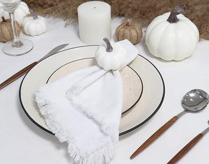 PurpleEssences Cloth Napkins with Fringes, 100% Cotton Christmas Holiday Winter Table Decor, Set of 6 18x18 Inch Reusable Dinner Napkins for Parties and Weddings - White