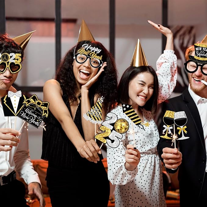 2025 New Years Photo Booth Props,New Years Eve Party Supplies 2025 Black Gold New Year Photo Booth Props with Photo Frame for New Years Eve Party Decorations