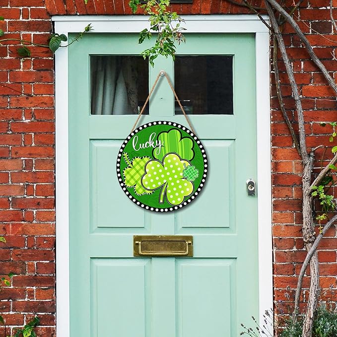 Happy St Patricks Day Sign Front Door Decor Green Shamrock Lucky Clover Farmhouse Wood Door Hanger Rustic St Patricks Day Wreath Pediment Plaque Outdoor Indoor Wall Hanging Decorations 12x12in