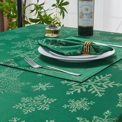 Cloth Napkins Set of 8–Square Jacquard Sparkling Metallic Snowflake Fabric Polyester Washable Reusable Cloth Napkins for Kitchen Dinner Dining Restaurant Wedding Table(Hunter Gold/17x17 Inch)