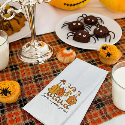 Fall Goose Kitchen Towels, Goose Lover Gifts Dish Tea Towels for Kitchen Decor, Autumn Farmhouse Animal Cozy Funny Geese Decorative Hand Towel for Bathroom, 16x24 Inches