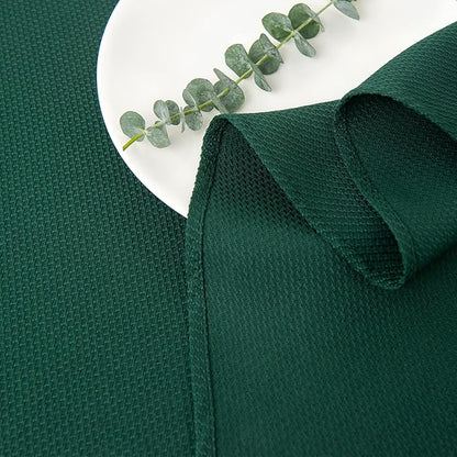 maxmill Round Textured Tablecloth Spill-Proof Wrinkle Free Soft Jacquard Table Cloth for Circular Table Cover, for Dining Room Buffet Banquet Parties Holiday Dinner, 70 Inch Hunter Green