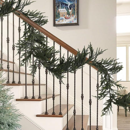 LuxenHome 6.5FT Unlit Christmas Garland, Artificial Greenery Garland with 1690 PE Tips, Realistic Christmas Pine Garland Holiday Decoration for Mantel, Staircase, Doorway Seasonal Decor